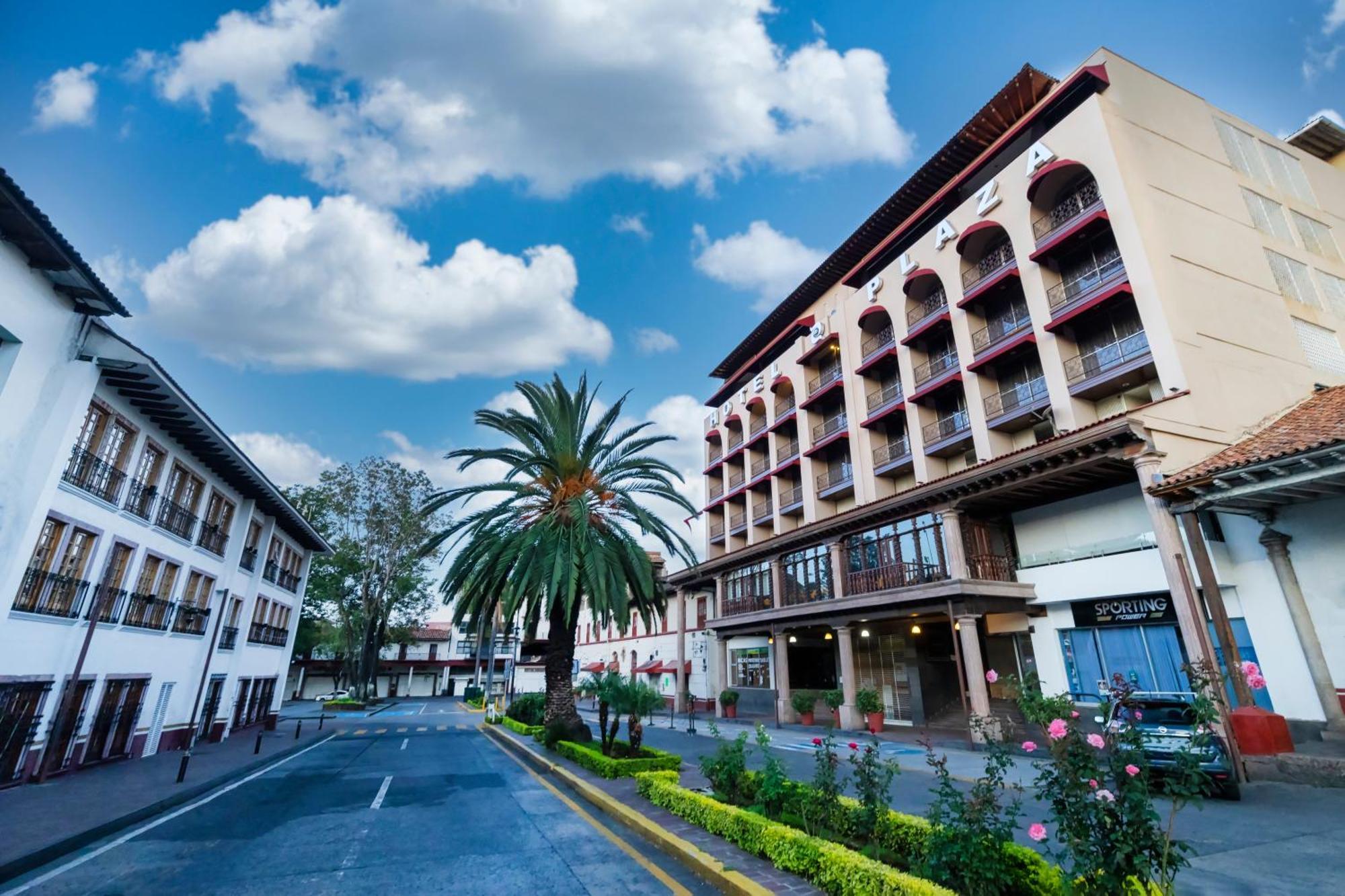Plaza Uruapan Hotel Exterior foto