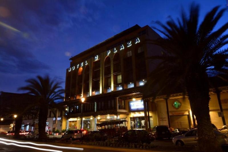 Plaza Uruapan Hotel Exterior foto